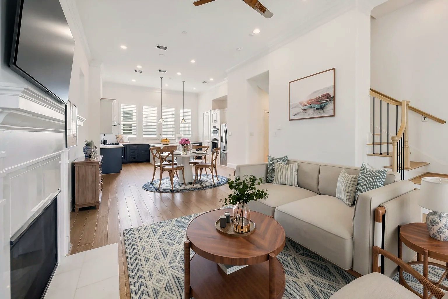 Living room – wide